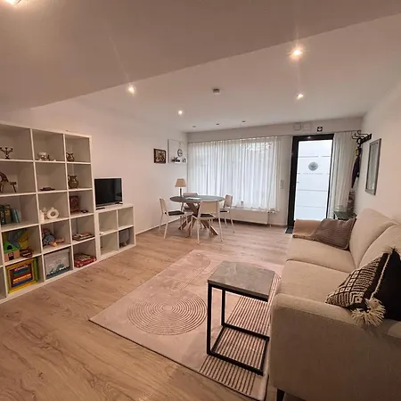 Familienfreundliche An Der Antoniuslinde Im Kurort Apartment